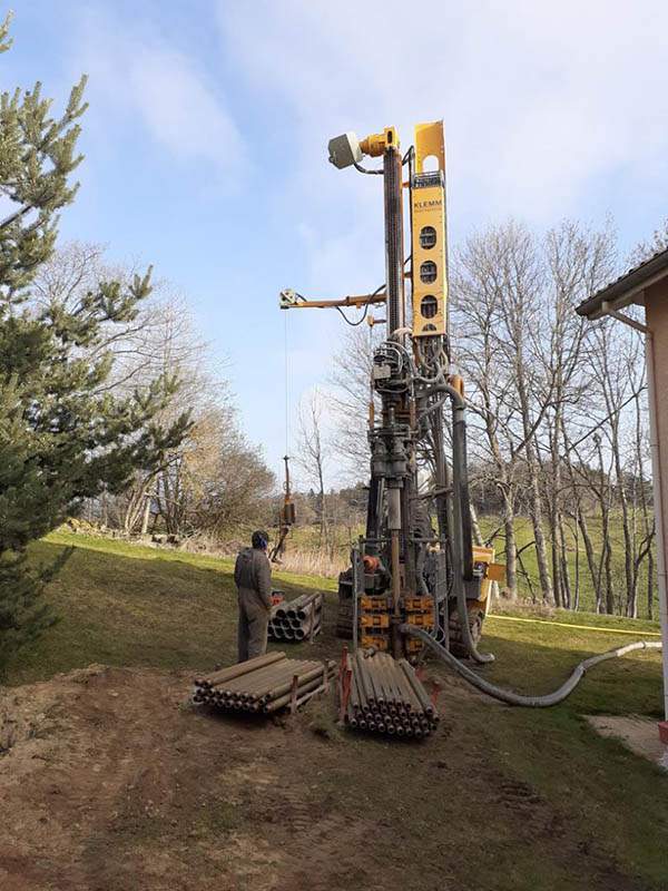 Foreuse et tiges de forage Auvergne-Rhône-Alpes